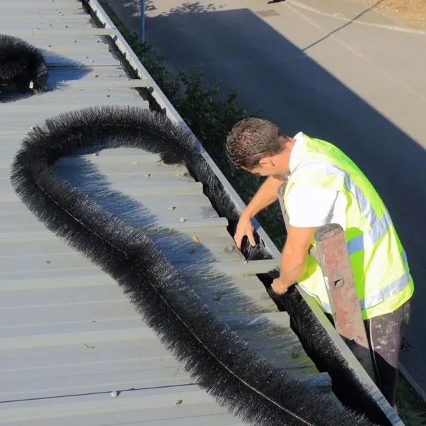 hedgehog gutter brush