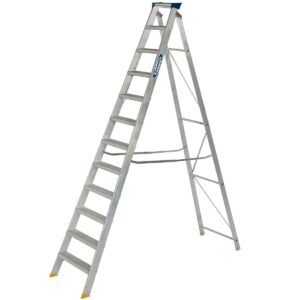Werner Mastertrade Swingback Stepladder - 12 Tread