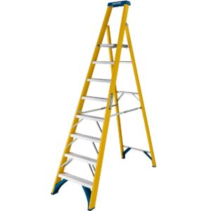 Werner Fibreglass Platform Stepladder - 8 Tread